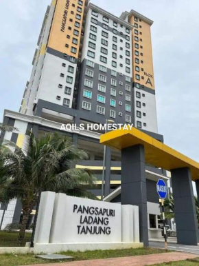 Aqils Homestay (Drawbridge , KTCC mall)